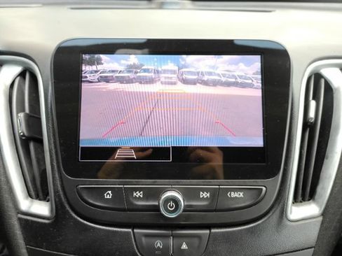 Used 2023 Chevrolet Malibu LS FWD image 8