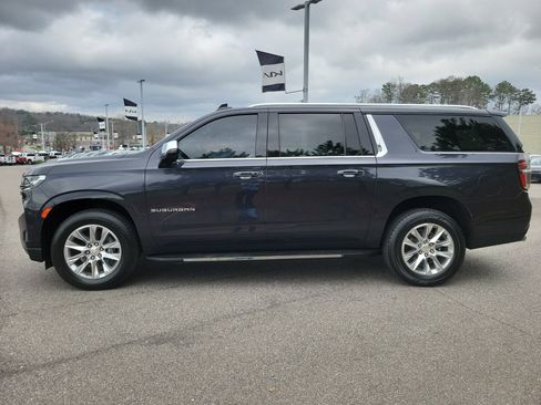 Used 2023 Chevrolet Suburban Premier image 25
