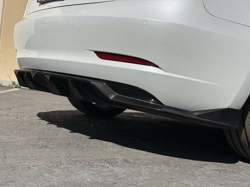 Used 2021 Tesla Model 3 Performance image 13