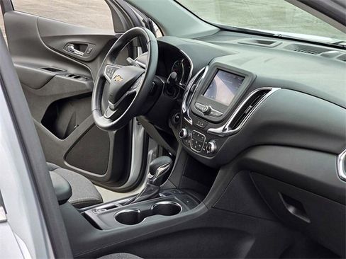 Used 2022 Chevrolet Equinox LT image 26