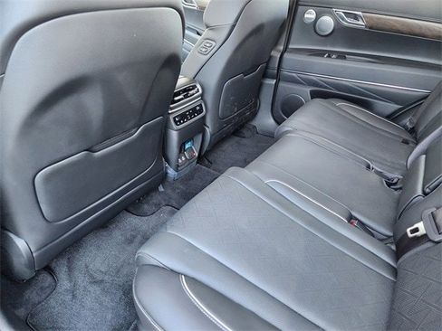 Used 2025 Genesis GV80 2.5T Prestige image 22