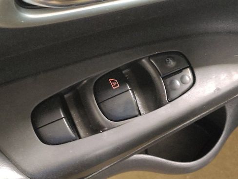 Used 2019 Nissan Sentra SV w/ Special Edition Package FWD image 27