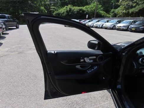 Used 2018 Mercedes-Benz C 300 4MATIC Sedan image 14