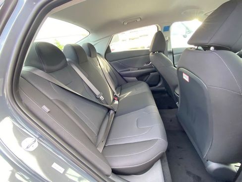 New 2026 Hyundai Elantra SE FWD image 34