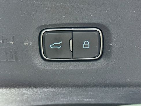 Used 2025 Ford Expedition Active AWD/4WD image 33