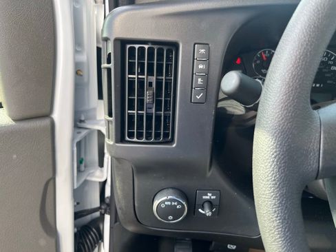 New 2026 Chevrolet Express 3500 Work Van w/ Power Convenience Package image 10