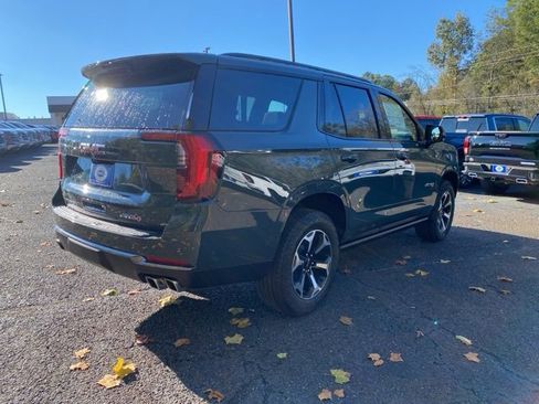 New 2026 GMC Yukon AT4 w/ AT4 Premium Package image 5