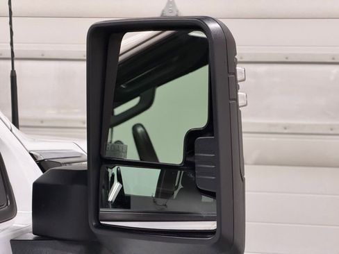 Certified 2024 GMC Sierra 3500 Pro w/ Convenience Package image 21