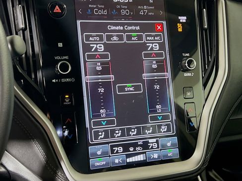 Used 2025 Subaru Outback Premium image 14