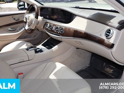 Used 2020 Mercedes-Benz S 560 Sedan w/ AMG Line Exterior image 26