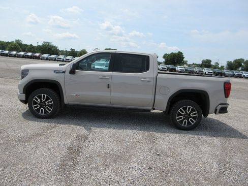 New 2026 GMC Sierra 1500 AT4 w/ AT4 Premium Package AWD/4WD image 11