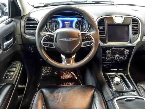 Used 2023 Chrysler 300 Touring AWD/4WD image 16
