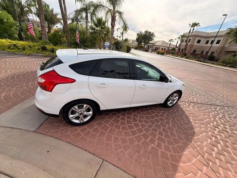 Used 2013 Ford Focus SE FWD image 27