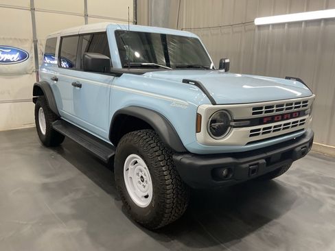 New 2025 Ford Bronco Heritage Edition image 3