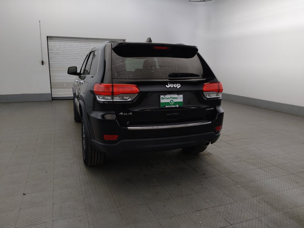 Used 2017 Jeep Grand Cherokee Limited AWD/4WD image 6