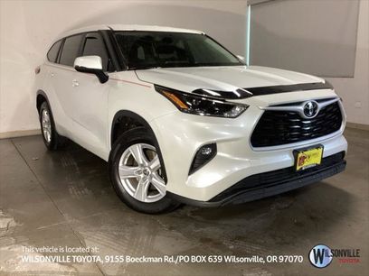 Certified 2023 Toyota Highlander LE