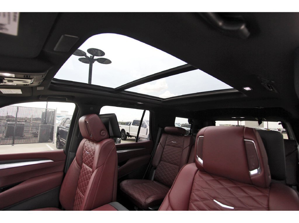 New 2027 Cadillac Escalade Luxury w/ Touring Package AWD/4WD image 24