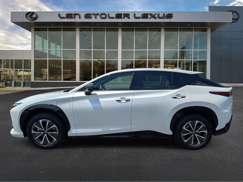 Used 2024 Lexus RZ 450e Premium w/ Technology Package AWD/4WD image 6