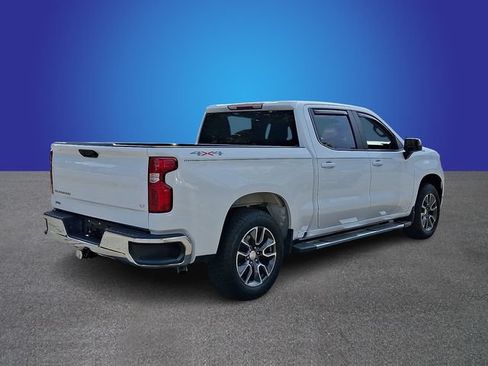 Used 2022 Chevrolet Silverado 1500 LT AWD/4WD image 4