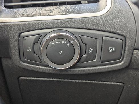 Used 2023 Ford Edge SEL image 25