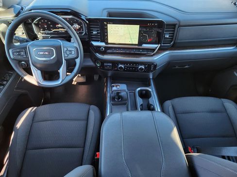 Used 2025 GMC Sierra 1500 Elevation w/ Preferred Package image 10