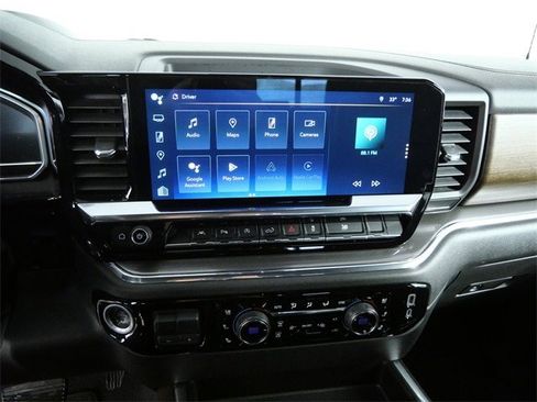 Used 2023 Chevrolet Silverado 1500 High Country w/ Technology Package image 20