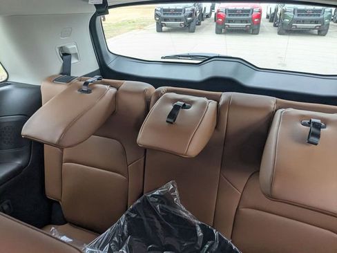 New 2026 Nissan Pathfinder Platinum w/ Cargo Package image 29