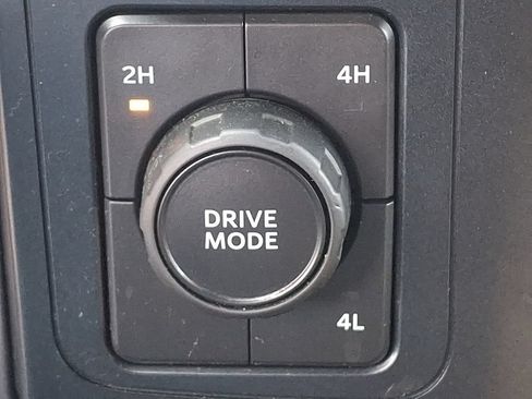 Used 2023 Ford F150 XLT AWD/4WD image 25