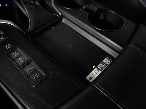 Used 2023 Lexus LX 600 4WD w/ Luxury Package image 28