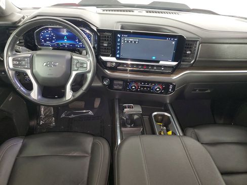 Used 2024 Chevrolet Silverado 1500 LT Trail Boss w/ LT Trail Boss Premium Package AWD/4WD image 40