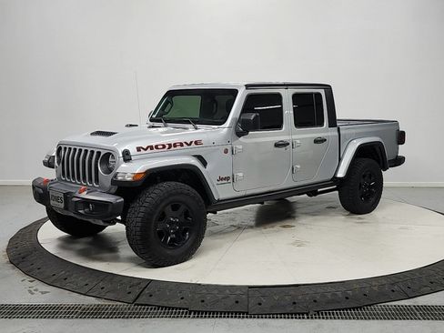 Used 2022 Jeep Gladiator Mojave w/ Trailer Tow Package AWD/4WD image 3
