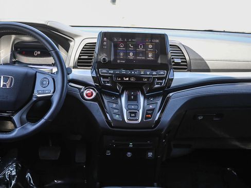 Used 2024 Honda Odyssey Touring image 13