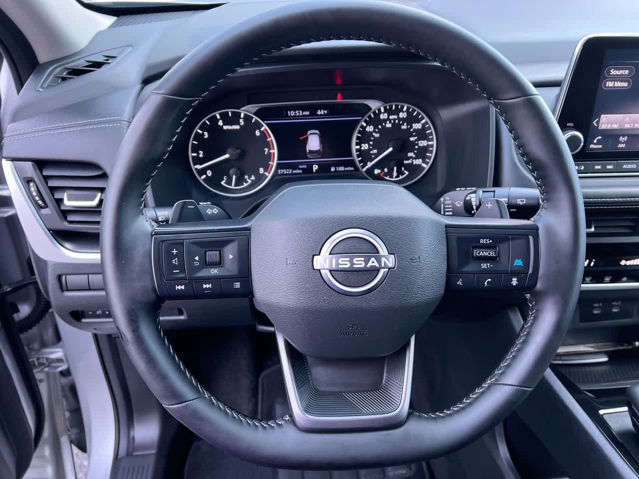 Used 2025 Nissan Rogue SV AWD/4WD image 14