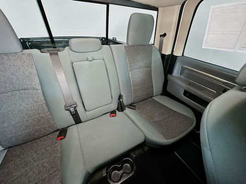 Used 2019 RAM 1500 Big Horn AWD/4WD image 14