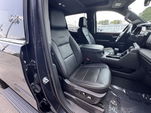 Used 2023 GMC Sierra 1500 Denali w/ Technology Package AWD/4WD image 20