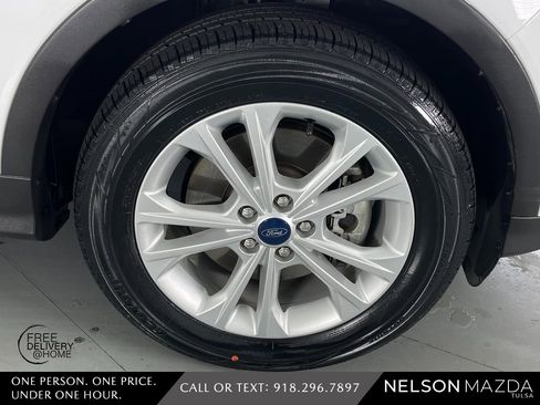 Used 2019 Ford Escape SEL image 14