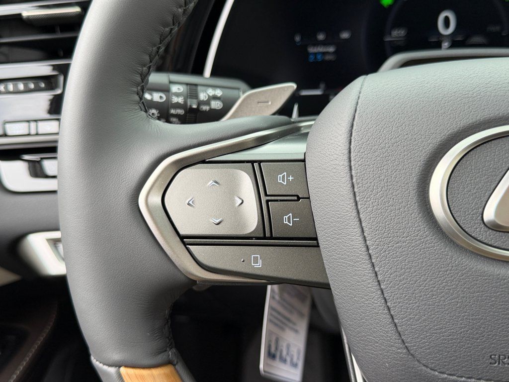 New 2026 Lexus RX 350 w/ Convenience Package AWD/4WD image 16
