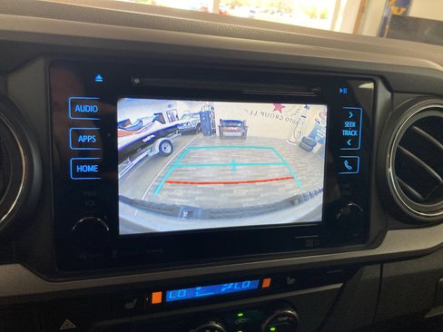 Used 2019 Toyota Tacoma 4x4 Double Cab image 21
