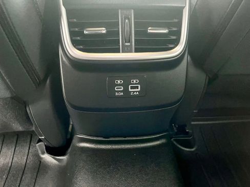 Used 2025 Subaru Outback Premium image 23