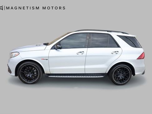 Used 2018 Mercedes-Benz GLE 63 AMG AMG GLE 63 4MATIC SUV image 2