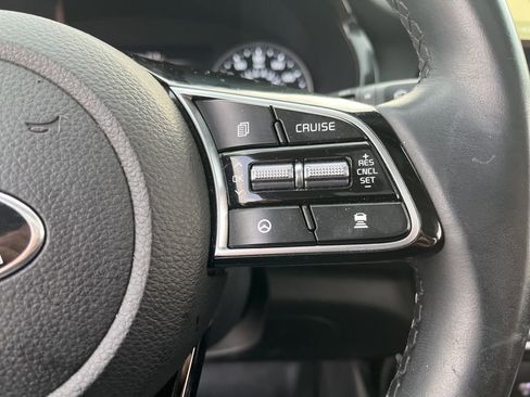 Used 2021 Kia Seltos SX w/ SX Sunroof Package image 21