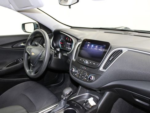 Used 2023 Chevrolet Malibu LT FWD image 30