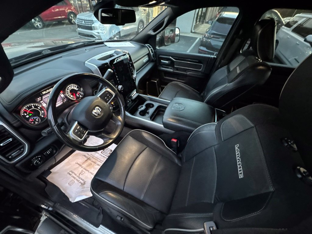 Used 2021 RAM 2500 Laramie w/ Night Edition AWD/4WD image 7