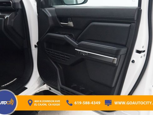 Used 2024 Toyota Tacoma TRD Sport image 17
