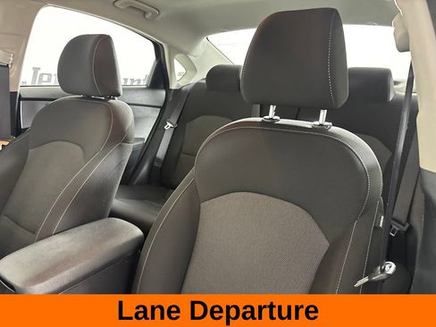 Used 2024 Kia Forte LXS FWD image 10