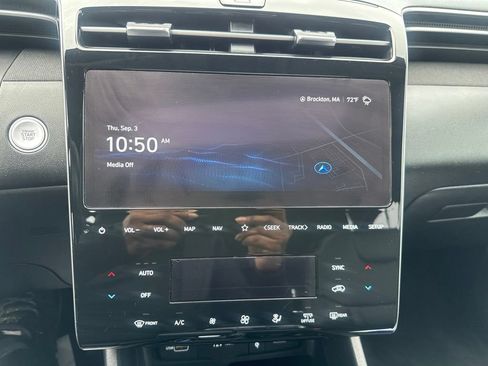 Certified 2024 Hyundai Tucson SEL w/ Convenience Package AWD/4WD image 18