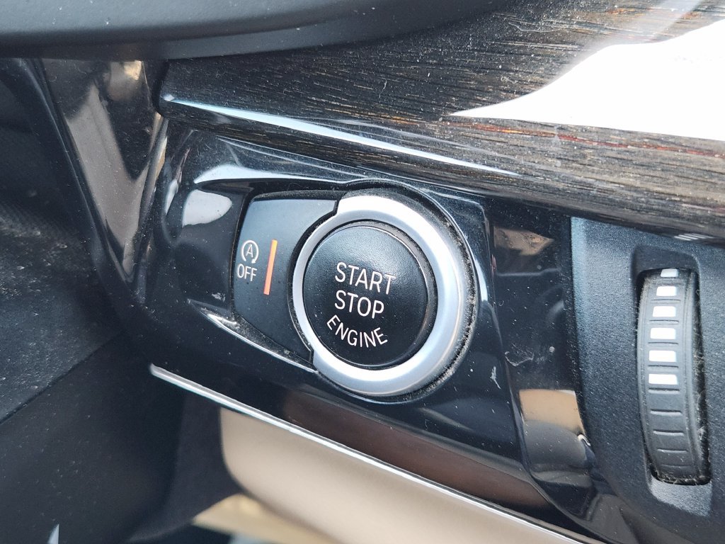 Used 2018 BMW X5 xDrive35d w/ Premium Package AWD/4WD image 21