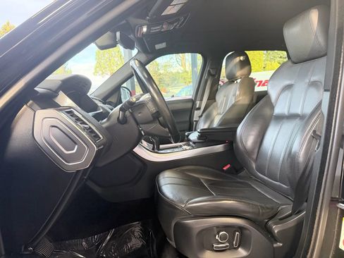 Used 2017 Land Rover Range Rover Sport HSE image 14