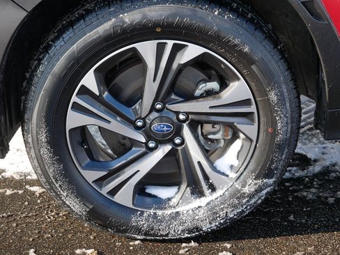 Used 2024 Subaru Crosstrek 2.0i Premium image 15