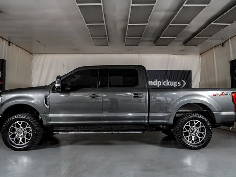 Used 2020 Ford F250 Lariat w/ Lariat Ultimate Package AWD/4WD image 11